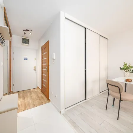 Tauron Arena - Parking, Balcony, Aircon - By Rentujemy Krakow